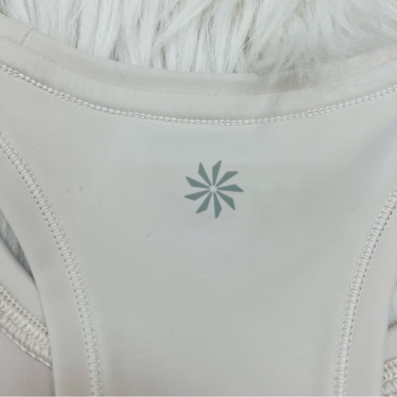 Athleta Shanti Watercolor Stripe Cropped Hem Lycra Spandex Blend Work Out Top - Picture 8 of 12